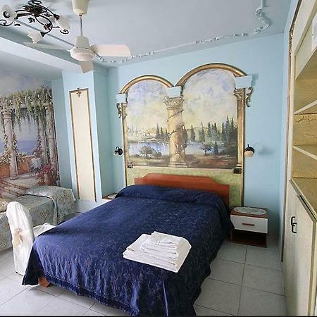 L' Isola Della Fanciulla Hotel Салве Екстериор снимка